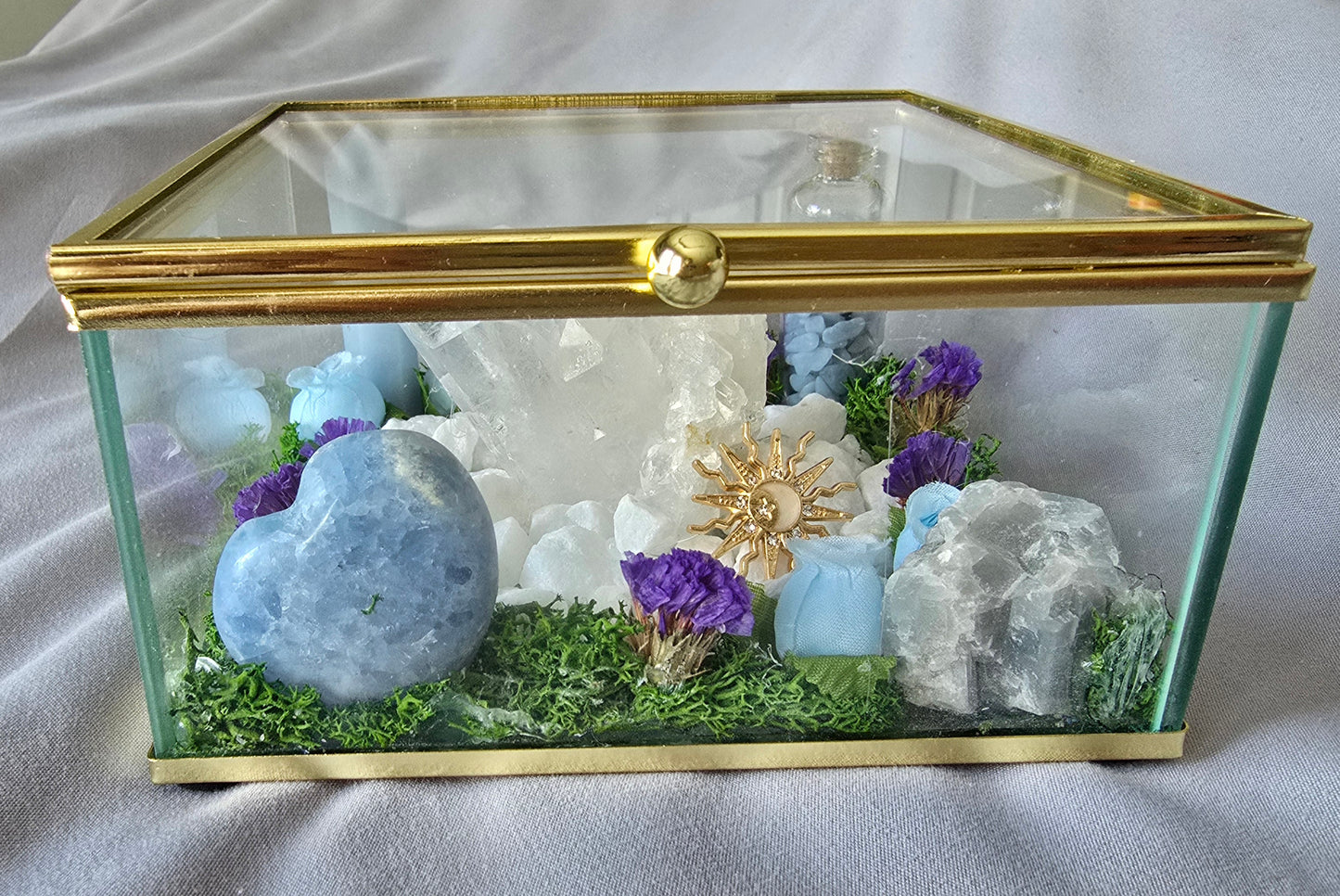 Glass Box Crystal Terrariums Take the Blues Away